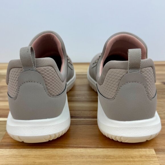 NWOB Clarks Cloudstepper Women's Nova Way Slip On Sneaker Stone Beige 8.5 - Picture 5 of 9